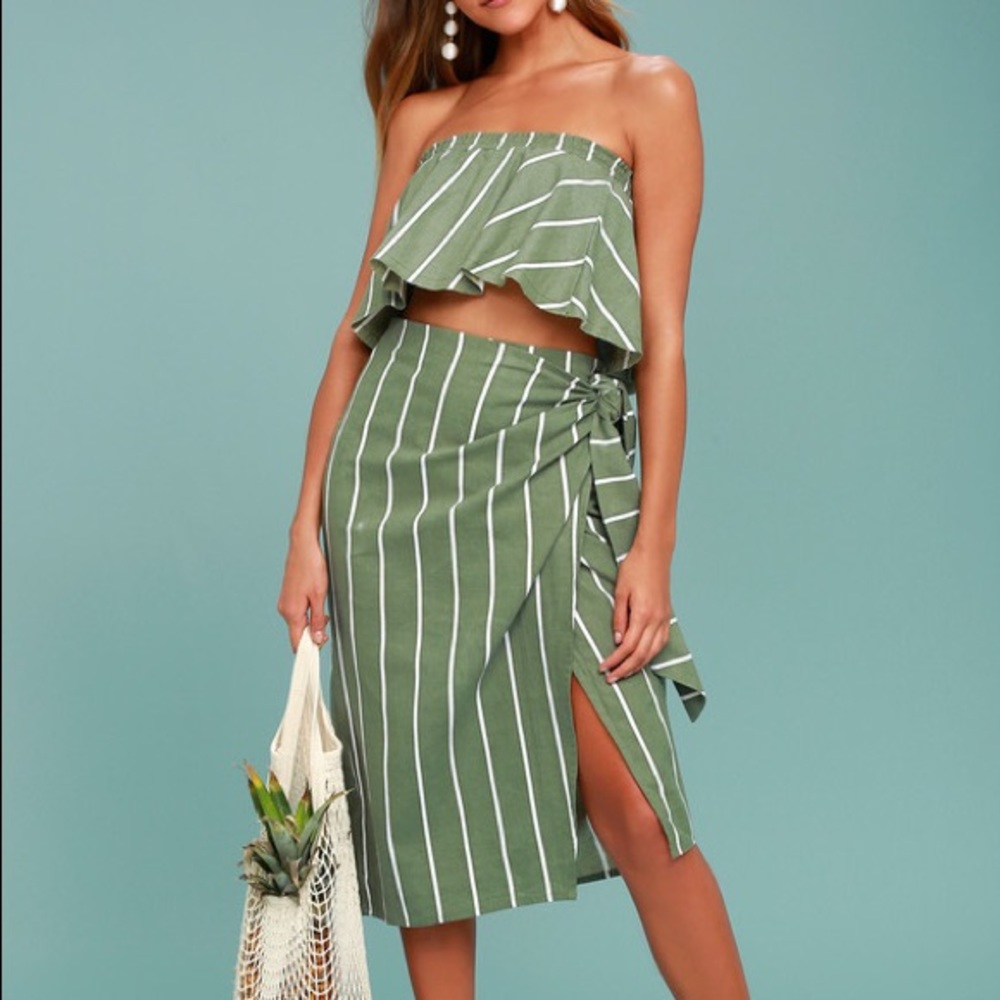Faithful the brand set Suns out top & Carlo skirt